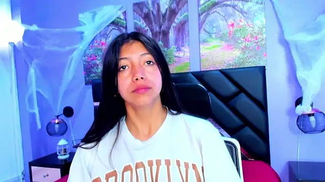 KimberlyVillaLobos online show from 10.27.25