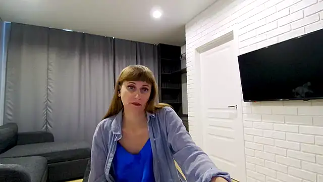 Daniella Lorente online show from 10.12.25