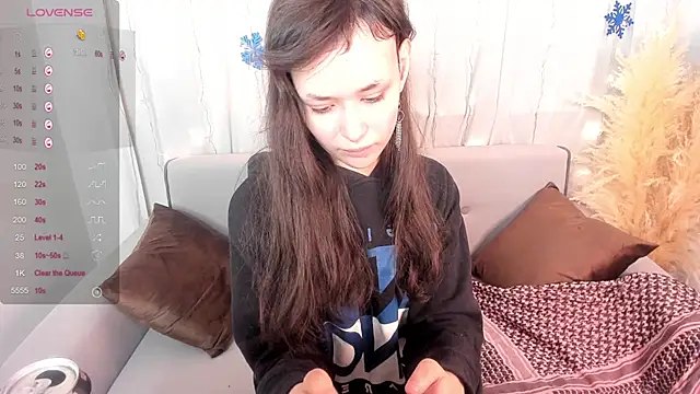 Emily Strikeee online show from 12.25.24