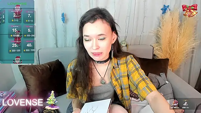 Emily Strikeee online show from 12.28.24