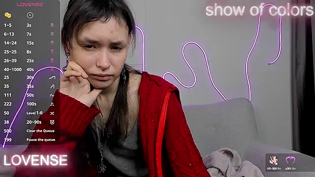 Emily Strikeee online show from 01.31.25