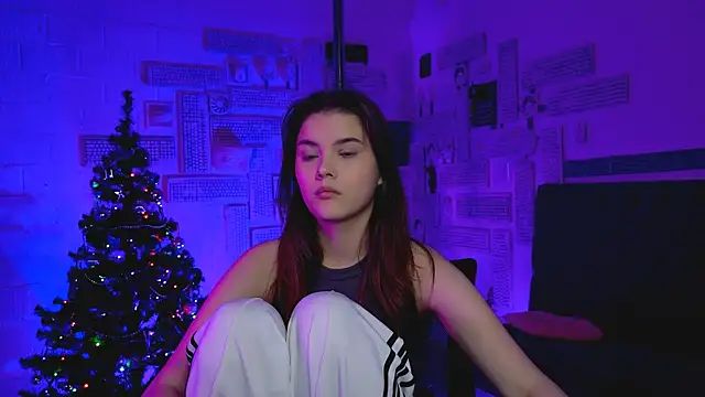 Snapshot of EvaThopson chatting on 01.18.25 EvaThopson online show from 01.18.25