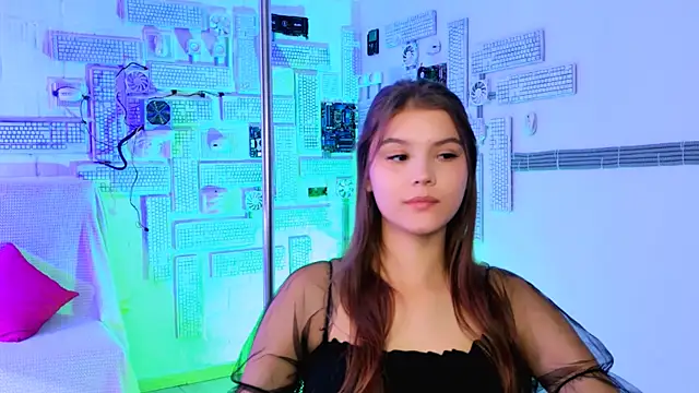 Snapshot of EvaThopson chatting on 10.12.25 EvaThopson online show from 10.12.25