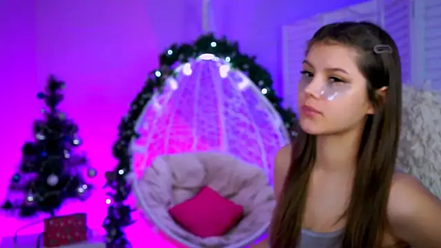 EvaThopson online show from 01.17.26