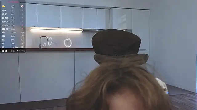 KellyAdderiy online show from 04.06.26