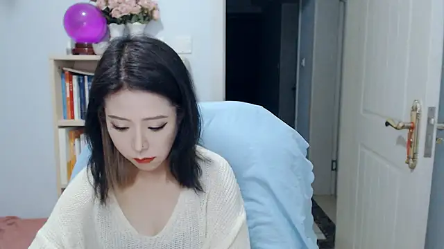 Snapshot of SuSushi728 chatting on 05.19.26 SuSushi728 online show from 05.19.26