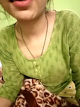 EACH 555 online show from 12.15.25