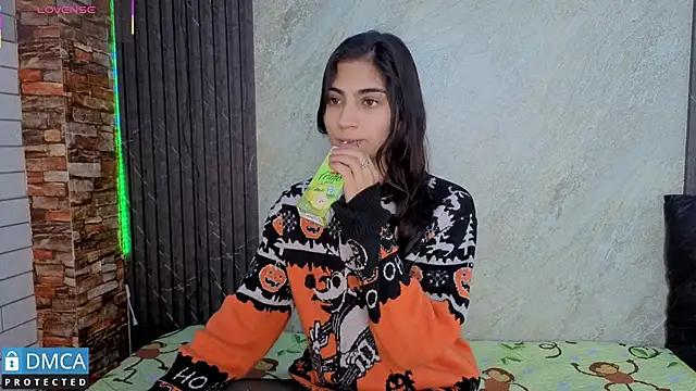 SolBeaumont1 online show from 09.10.25