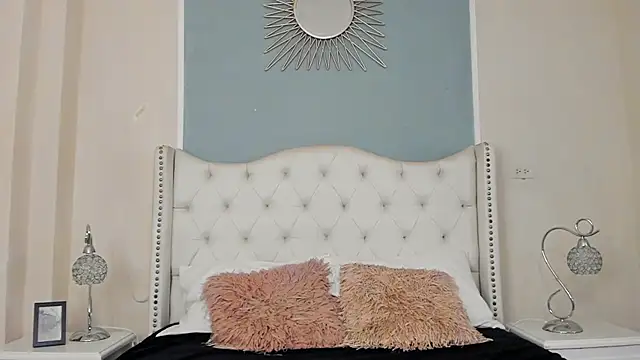 Ambar Collingg online show from 02.20.25