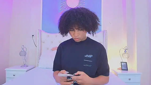 Ambar Collingg online show from 10.22.25