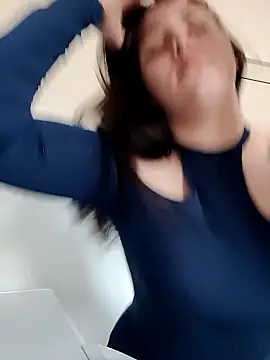 leeya lee online show from 02.26.25