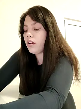 leeya lee online show from 03.19.25