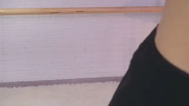 lylylovesyou online show from 01.06.25