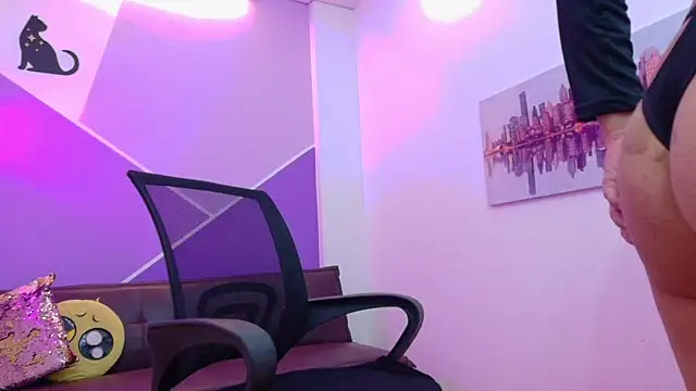  lucysmith online show from 11.15.25