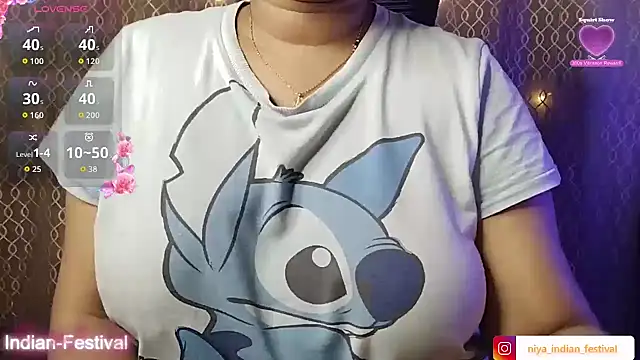 Snapshot of Deshi_Chori chatting on 11.05.25 Deshi Chori online show from 11.05.25