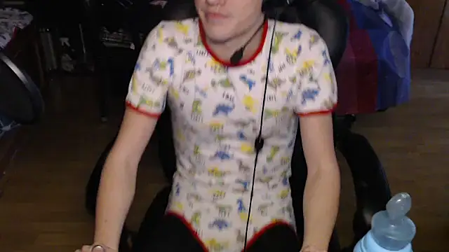 BabyDracoDarkfang online show from 03.28.26