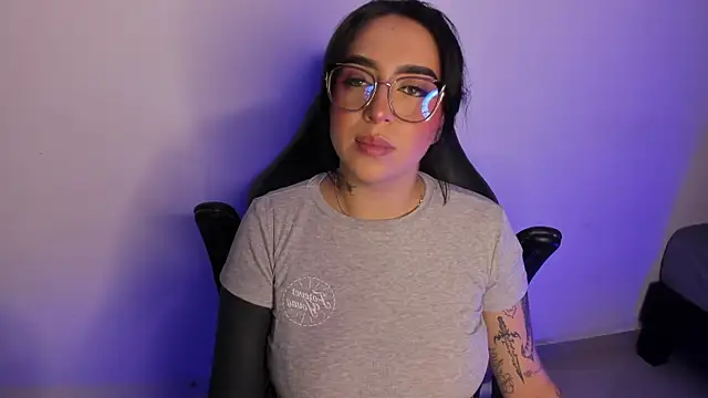 AnnikaMerliahh  online show from 10.16.25