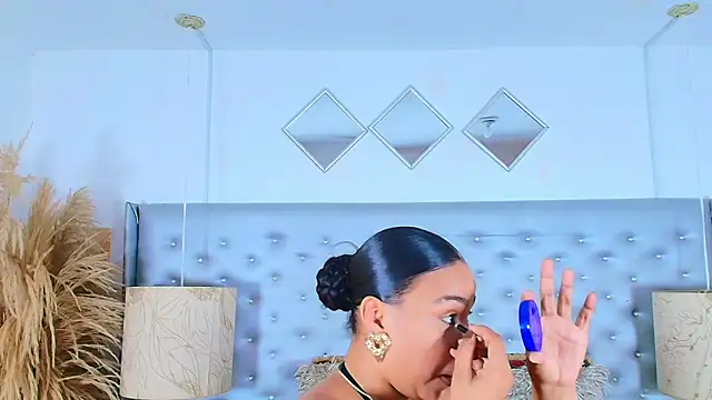 EileenBenzon online show from 11.24.25