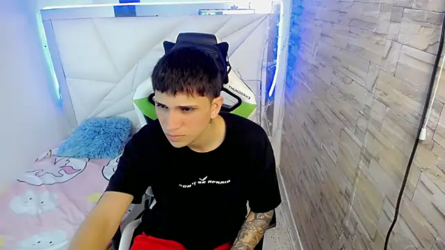 Brayan lopezz online show from 01.18.25