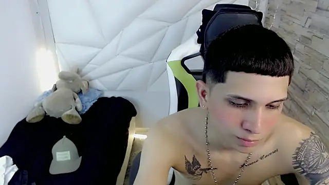 Brayan lopezz online show from 02.03.25