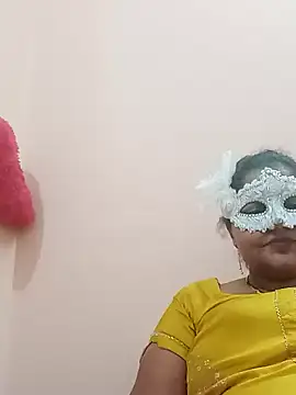 Snapshot of seemi_bhabhi chatting on 02.02.25 seemi bhabhi online show from 02.02.25