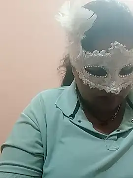 Snapshot of seemi_bhabhi chatting on 02.04.25 seemi bhabhi online show from 02.04.25