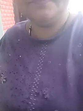 Snapshot of seemi_bhabhi chatting on 02.11.25 seemi bhabhi online show from 02.11.25