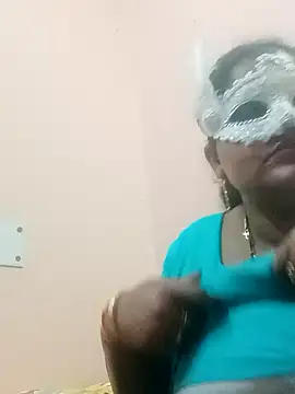 Snapshot of seemi_bhabhi chatting on 02.21.25 seemi bhabhi online show from 02.21.25