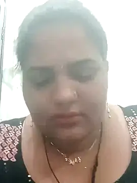 Snapshot of seemi_bhabhi chatting on 03.12.25 seemi bhabhi online show from 03.12.25