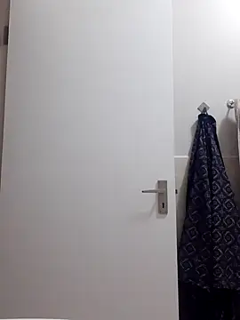 MIGHTY MAGNUM online show from 01.02.25