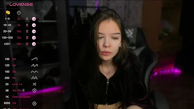 SweetyDeviliya online show from 11.24.25