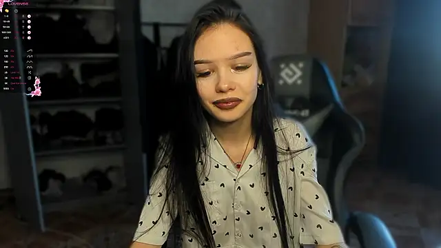 Snapshot of SweetyDeviliya chatting on 03.24.26 SweetyDeviliya online show from 03.24.26