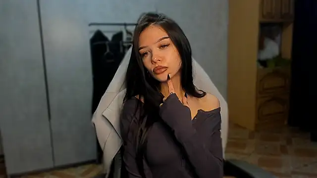 Snapshot of SweetyDeviliya chatting on 05.15.26 SweetyDeviliya online show from 05.15.26