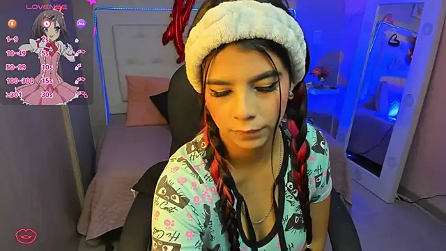 EMALINDA  HILSS online show from 02.17.25