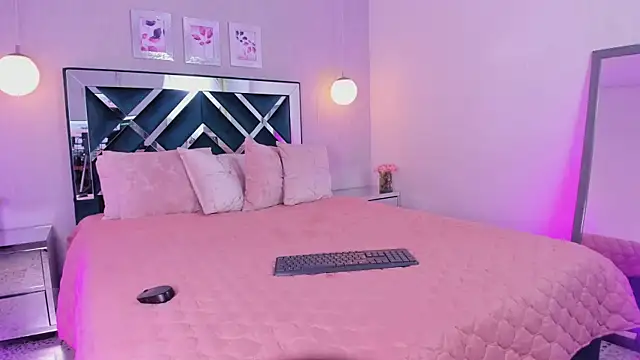 ibella7 online show from 12.05.25