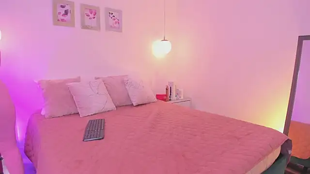 ibella7 online show from 04.07.26