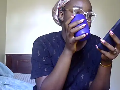 Chichii- online show from 04.10.26