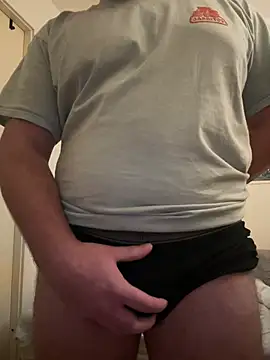 Snapshot of Johny69xo chatting on 12.12.24 Johny69xo online show from 12.12.24