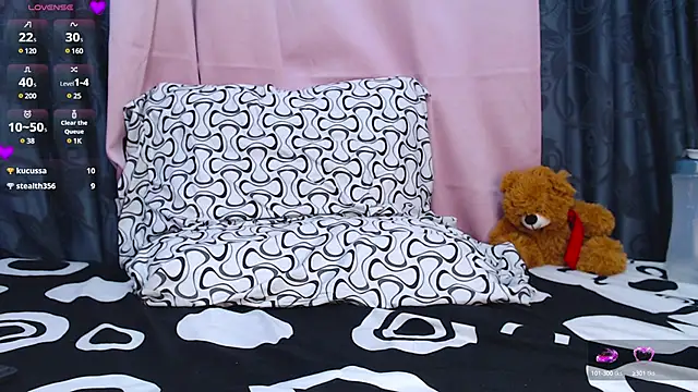 Snapshot of Bonnydopson7 chatting on 02.24.25 Bonnydopson7 online show from 02.24.25