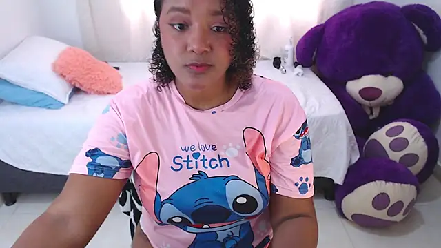 Snapshot of Bonnydopson7 chatting on 10.28.25 Bonnydopson7 online show from 10.28.25