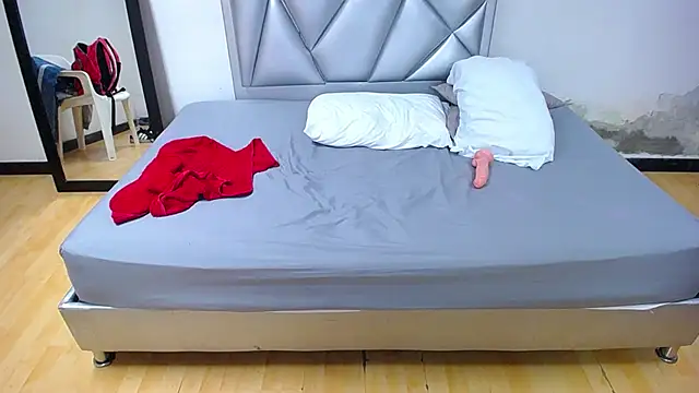 kinky redhead18 online show from 02.11.25