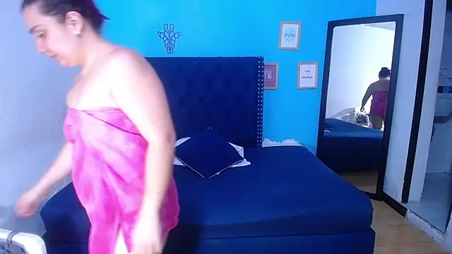 kinky redhead18 online show from 12.13.25