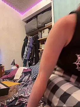 Snapshot of Nina-Chick777 chatting on 05.14.26 Nina-Chick777 online show from 05.14.26