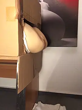 Snapshot of Inseminator69 chatting on 03.11.25 Inseminator69 online show from 03.11.25