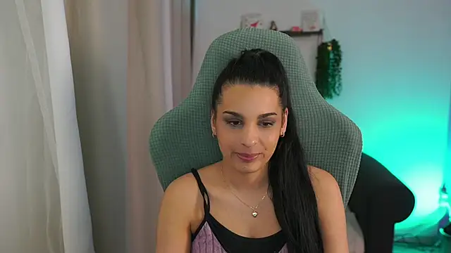 Snapshot of mila__denver chatting on 03.21.25 mila denver online show from 03.21.25