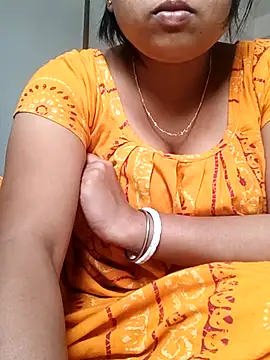 Snapshot of Priya_2222 chatting on 03.06.25 Priya 2222 online show from 03.06.25