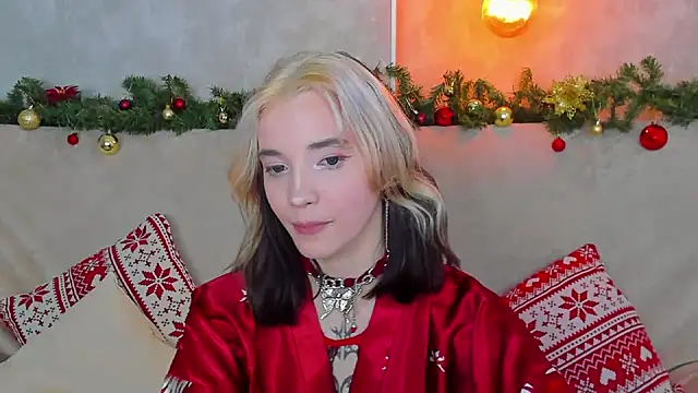 Snapshot of as1an_girlfriend chatting on 12.19.24 as1an girlfriend online show from 12.19.24