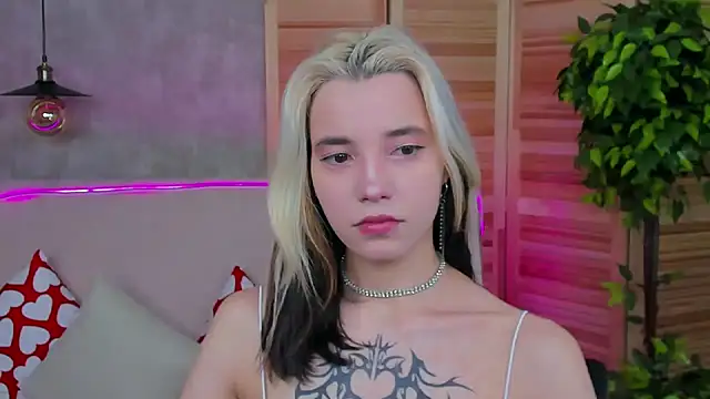 Snapshot of as1an_girlfriend chatting on 03.06.25 as1an girlfriend online show from 03.06.25