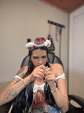 Hilary pinkk online show from 12.23.25