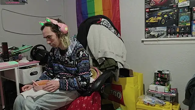 tallnerdyguy online show from 04.08.26